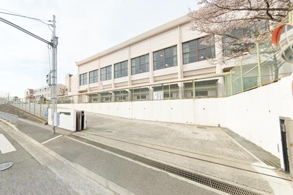 泉南郡熊取町つばさが丘北２丁目の中古一戸建て(熊取町立熊取南中学校)