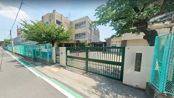 堺市堺区石津町３丁の中古一戸建て(堺市立旭中学校)