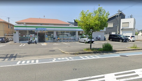 堺市西区鳳西町１丁の中古一戸建て(ファミリーマート堺鳳西町店)
