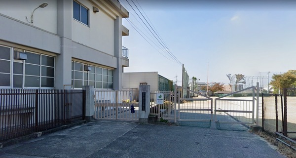 岸和田市今木町の中古一戸建て(岸和田市立山直中学校)