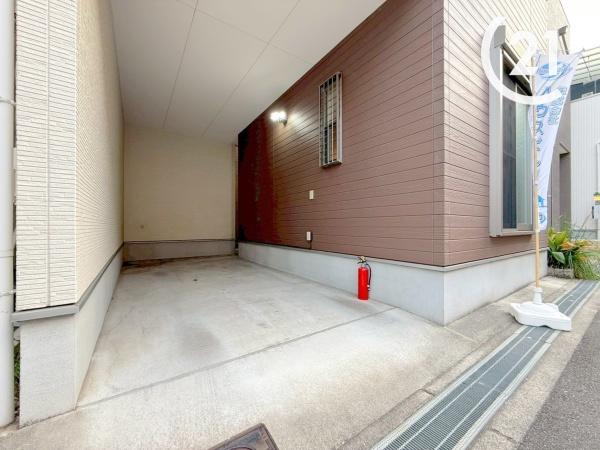 大阪市此花区春日出南1丁目の中古一戸建て(駐車場)