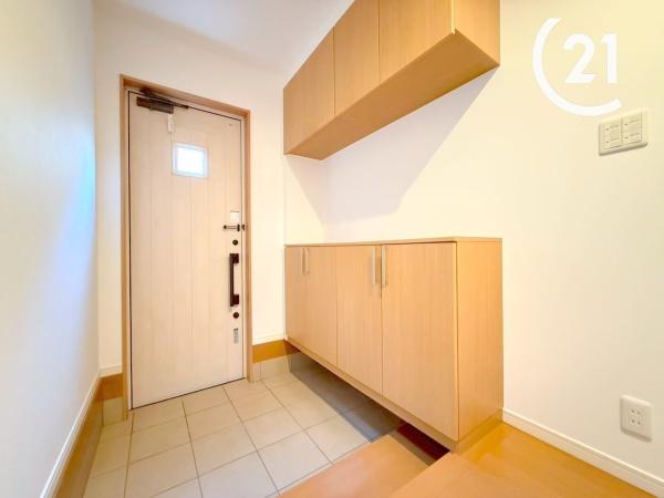 大阪市此花区春日出南1丁目の中古一戸建て(玄関)