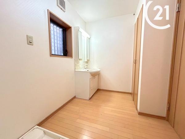 大阪市此花区伝法3丁目の中古一戸建て(洗面台・洗面所)
