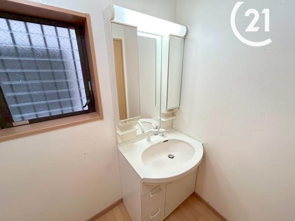 大阪市此花区伝法3丁目の中古一戸建て(洗面台・洗面所)