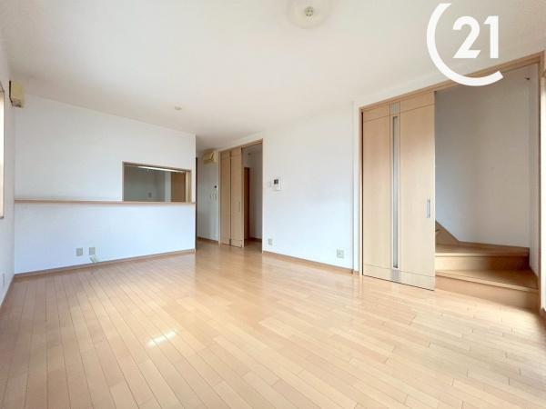 大阪市此花区伝法3丁目の中古一戸建て(リビング)