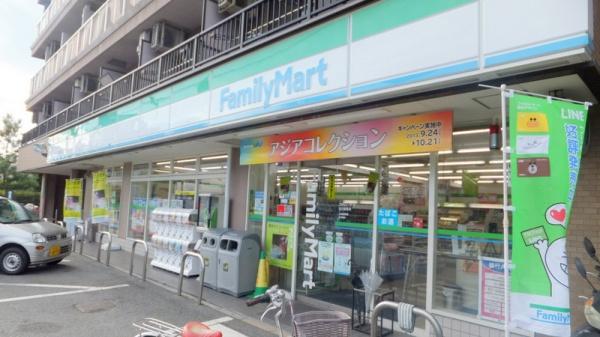 キングマンション大阪ベイ(ファミリーマート安治川口駅西店)