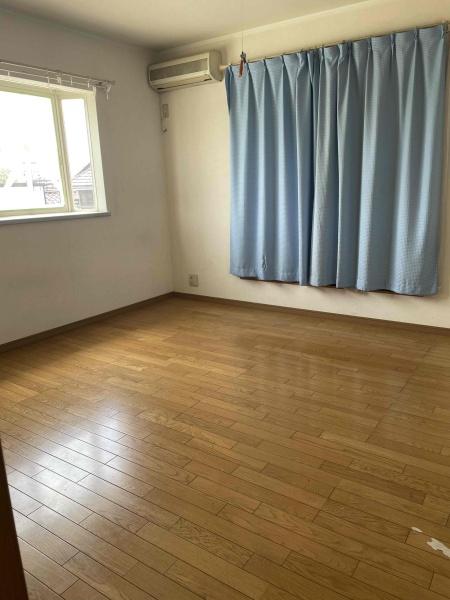 愛西市日置町山の池の中古一戸建て(洋室)