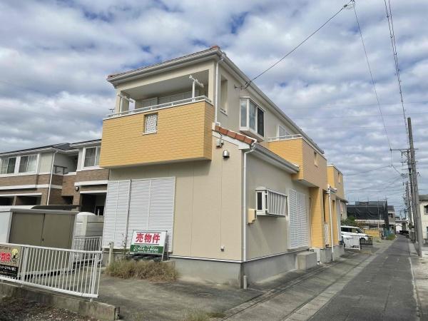 愛西市日置町山の池の中古一戸建て(駐車場)