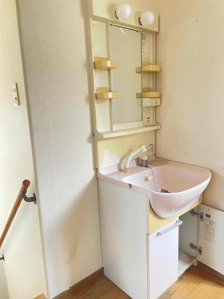 愛西市日置町山の池の中古一戸建て(洗面台・洗面所)