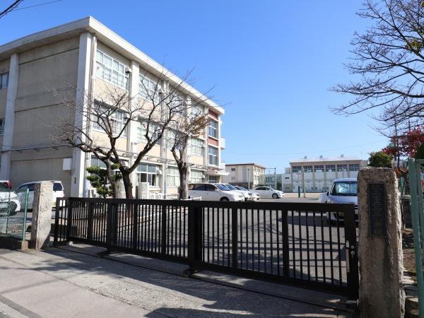 岐阜市柳森町2丁目の土地(岐阜市立三里小学校)