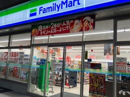 ザ・ライオンズミッドキャピタルタワー(ファミリーマートキャッスル熱田店)