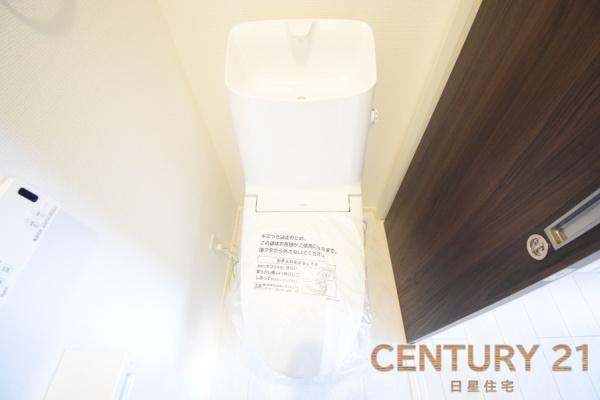 名古屋市昭和区円上町の新築戸建て(トイレ)