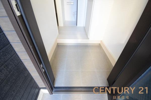 名古屋市昭和区円上町の新築戸建て(玄関)