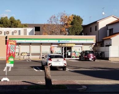 ロイヤル大磯(ファミリーマート名古屋大磯通店)