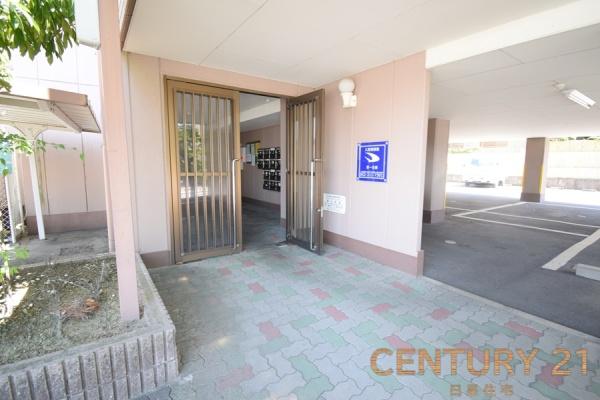 グランドヒルズ西川