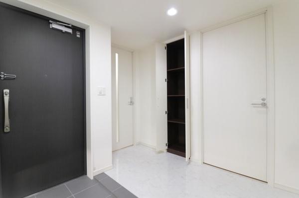 ルネ神戸旧居留地109番館