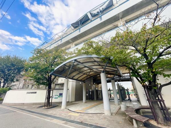 モンセーヌ住吉川公園1番館(魚崎中学校)