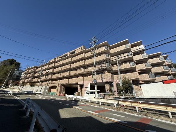ヴェルビュ川西
