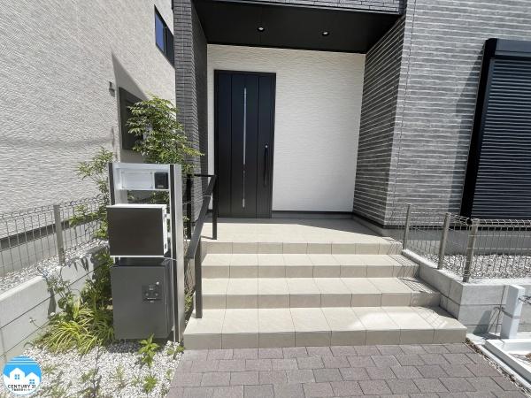 安城市小川町福地の中古一戸建て