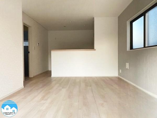 岡崎市小針町全3棟　2号棟