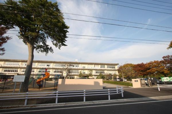安城市里町壱斗山1号棟(安城市立里町小学校)
