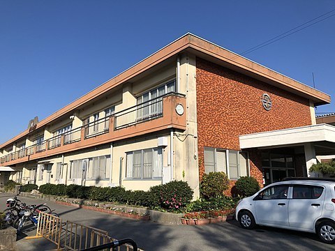 西尾市一色町亥新田第3 1号棟(西尾市立一色中部小学校)