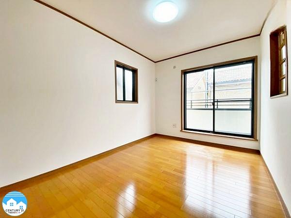 安城市里町１丁目の中古一戸建て