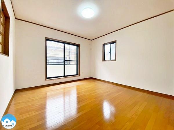 安城市里町１丁目の中古一戸建て