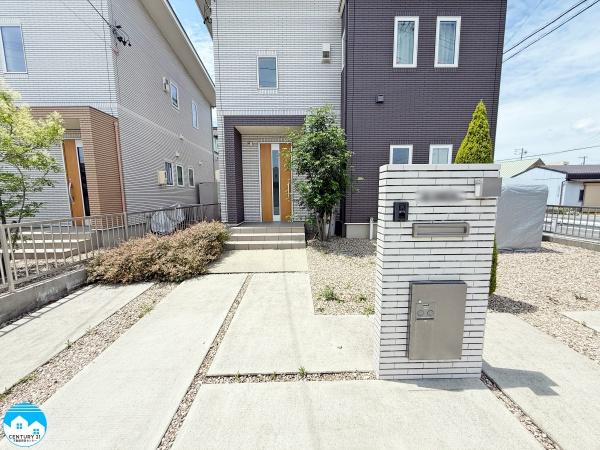 西尾市寺津２丁目の中古一戸建て