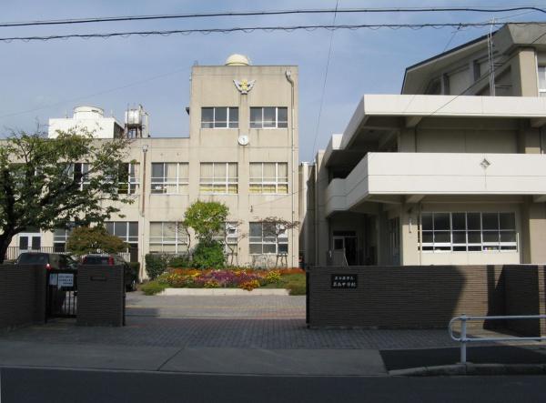 名古屋市南区白水町の土地(名古屋市立名南中学校)