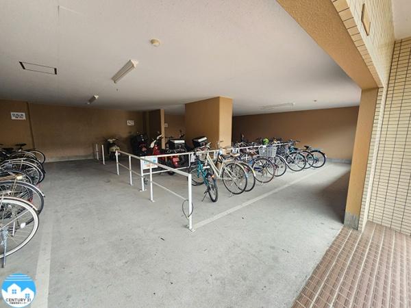キングスコート東岡崎