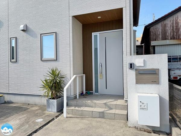高浜市春日町４丁目の中古一戸建て