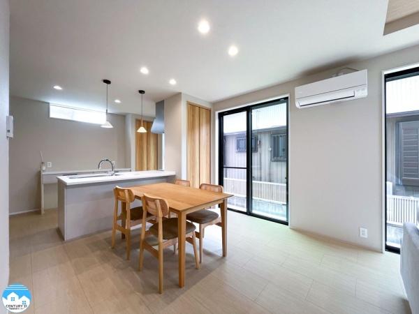 安城市古井町2No.2棟(リビング)