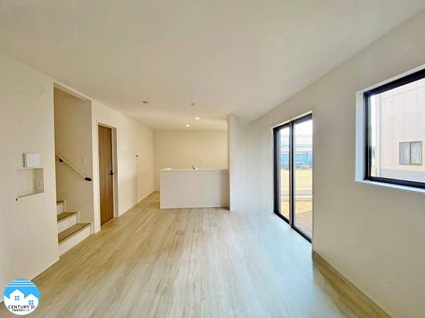 西尾一色町松木島　第１期　１号棟