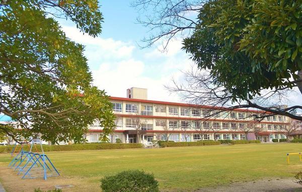 西尾市南中根町第２2号棟(西尾市立米津小学校)