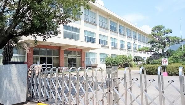額田郡幸田町大字芦谷字鍛治山の中古一戸建て(幸田町立荻谷小学校)