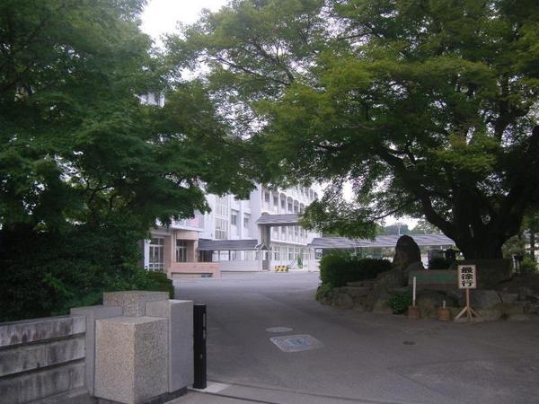 岡崎市稲熊町第１４　１号棟(岡崎市立梅園小学校)