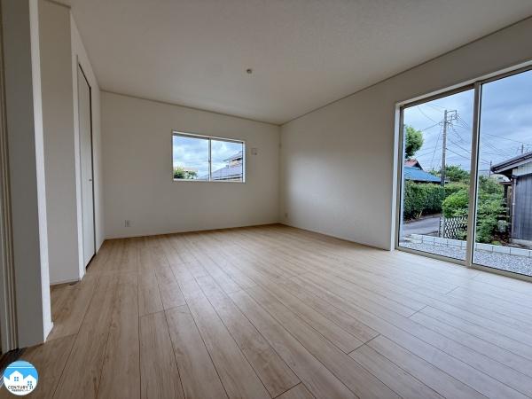 西尾市南中根町第３３号棟