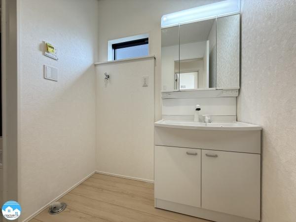 西尾市南中根町第３２号棟