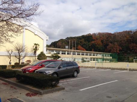岡崎市東蔵前第１２号棟(岡崎市立岩津小学校)