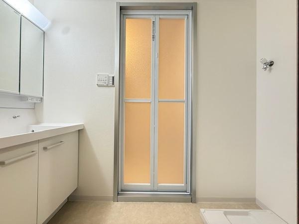 ユニライフ上新庄
