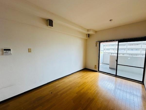 ライオンズマンション新大阪第6(洋室)