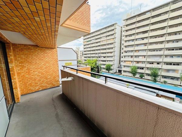 ライオンズマンション新大阪第6(バルコニー)