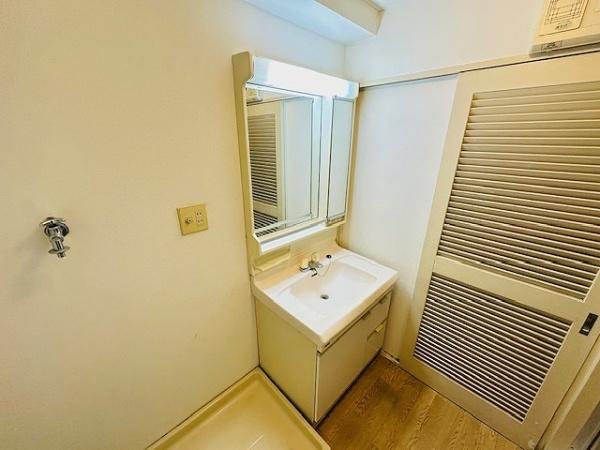 ライオンズマンション新大阪第6(洗面台・洗面所)