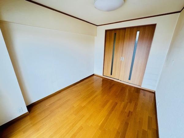 日商岩井京橋ハイツ