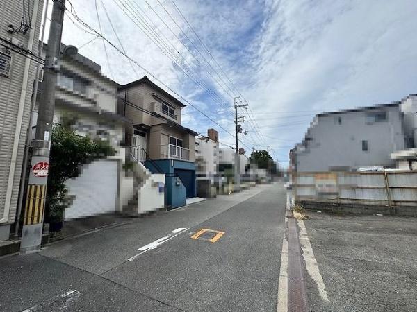 大阪市東淀川区豊里4丁目の中古一戸建て(前面道路含む現地写真)