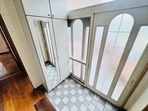 大阪市東淀川区上新庄2丁目の中古一戸建て(玄関)