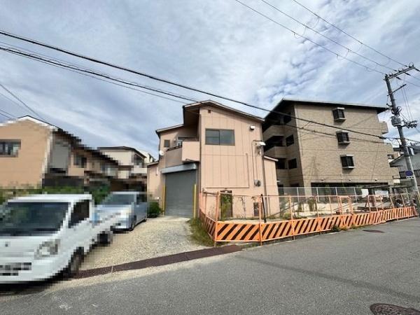 大阪市東淀川区上新庄2丁目の中古一戸建て(前面道路含む現地写真)