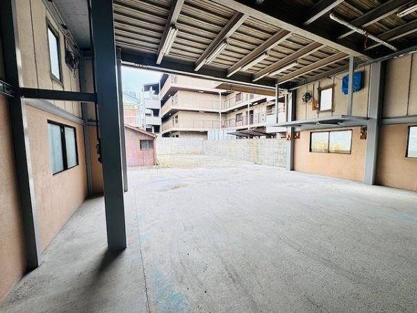 大阪市東淀川区上新庄2丁目の中古一戸建て(駐車場)