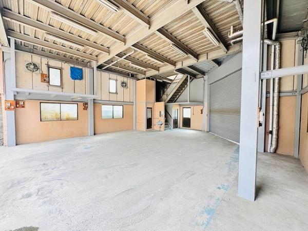 大阪市東淀川区上新庄2丁目の中古一戸建て(駐車場)